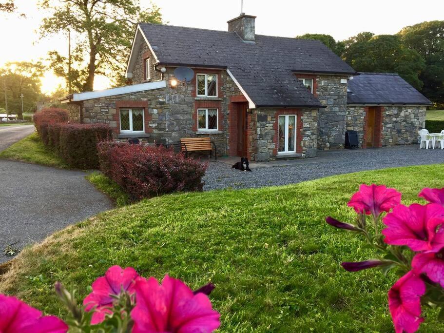 Dan Rua'S Cottage Cavan Exterior photo